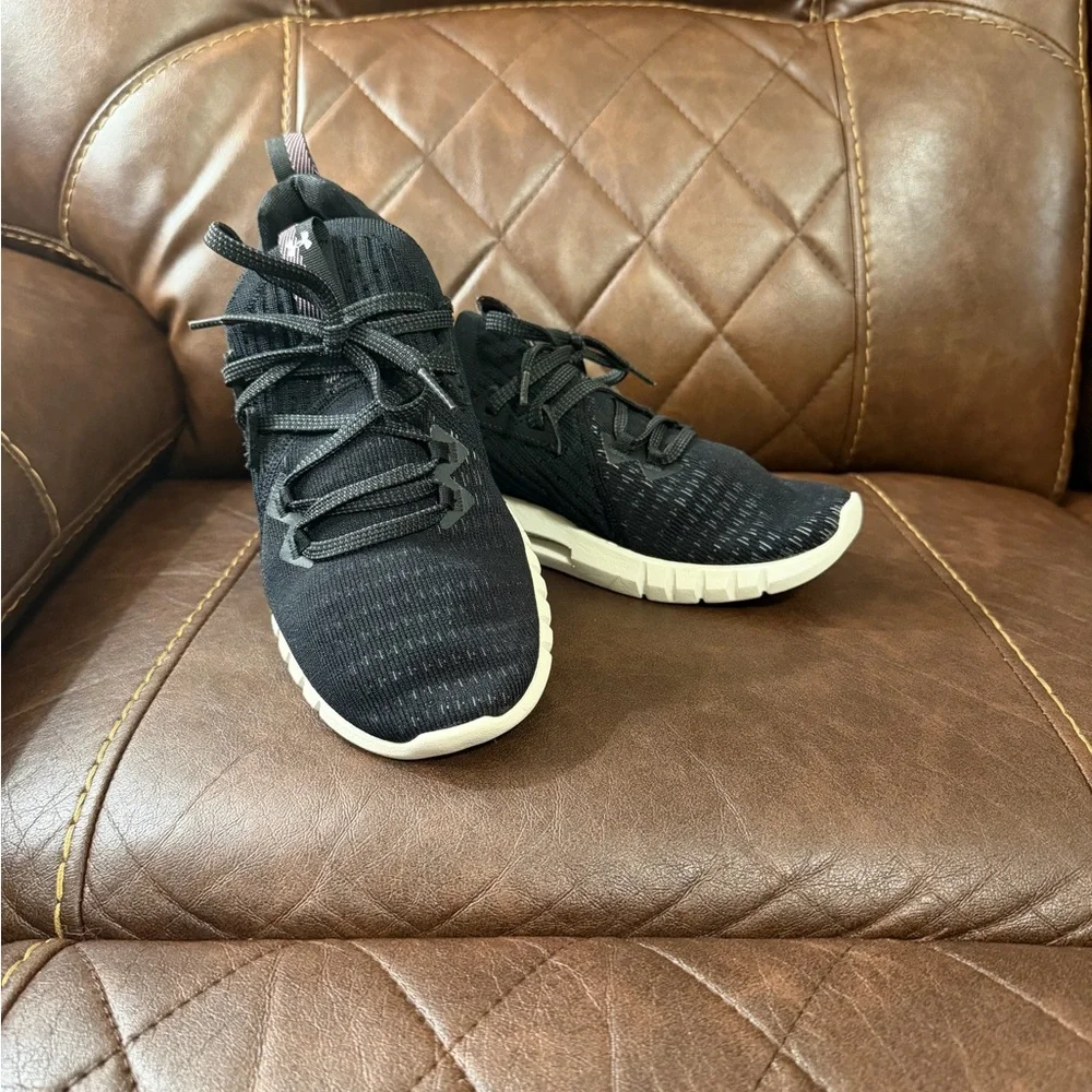 Under Armour HOVR SLK EVO Women’s Sneakers - Picture 2 of 11